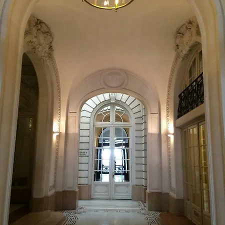 Louvre Vendome With Air Conditionning